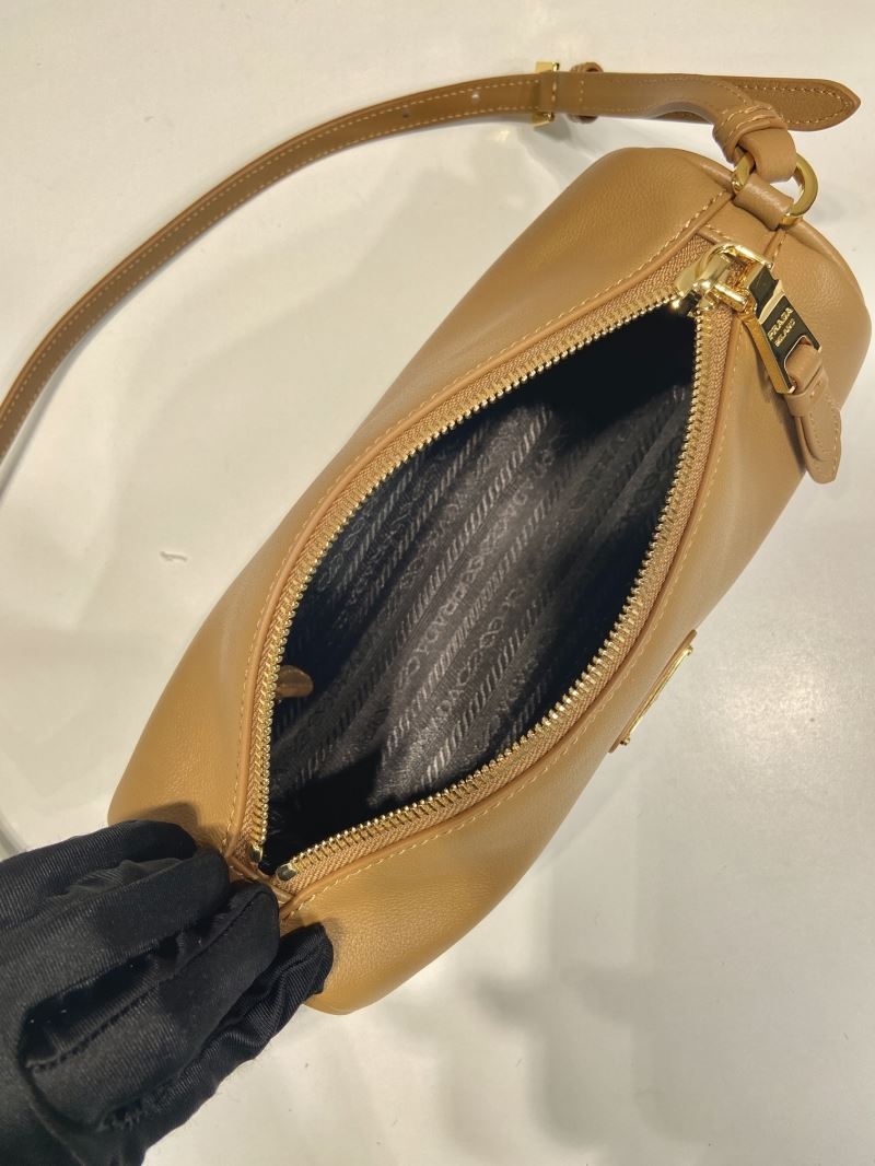 Pra*a hobo bags